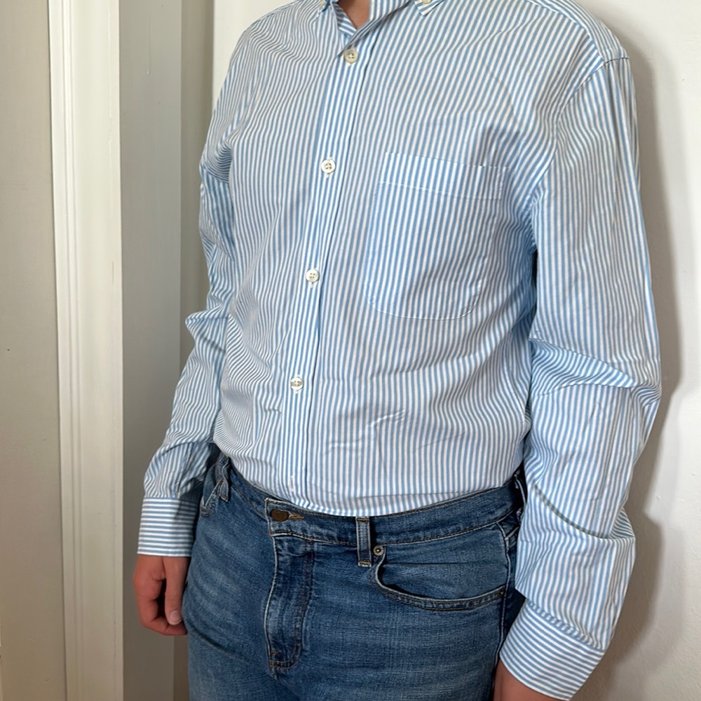 Men’s Vineyard Vines dress shirt